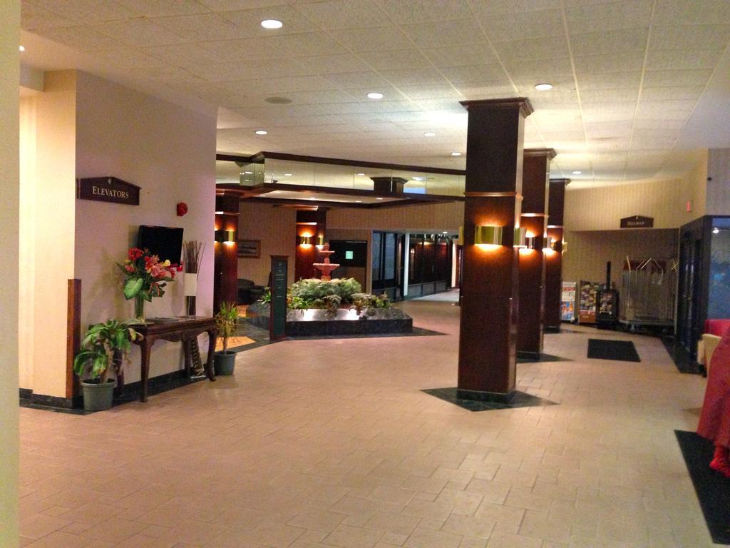 The Avalon Hotel And Conference Center Erie Exteriör bild